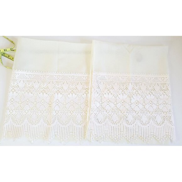 Vintage Crochet Lace Ivory / Off White Window Valance with Two Panels Set - Picture 10 of 14